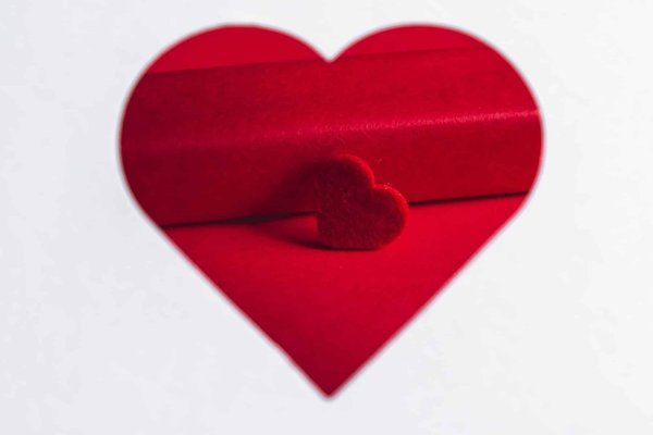 Come realizzare un angolo creativo per la pittura ad acquerello in una casa di riposo per anziani?